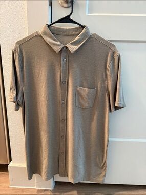 Vuori Short Sleeve Strato Button Down